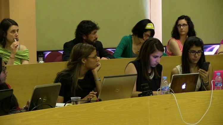 Alumnos de la X edición del Máster en Comunicación y Educación online visitando la UAB Alumnos de la X edición del Máster en Comunicación y Educación online visitando la UAB