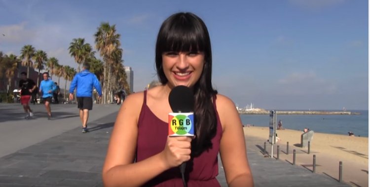 El programa presenta reportajes y diversas rutas por la Ciudad Condal
